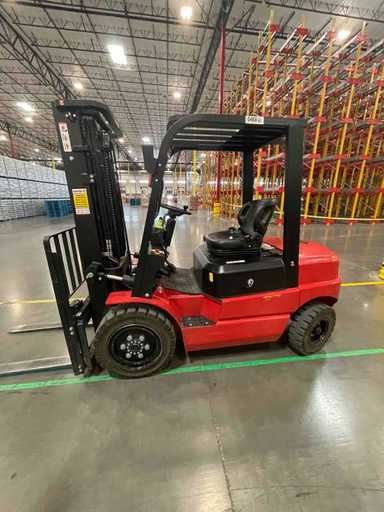 Used 2023 BIG JOE LPE-60_80V Forklift – Lithium Electric Pneumatic, 6000 lb Capacity, 90” Mast, 1313 Hours – $29500.00 – Phoenix - Thumbnail 2