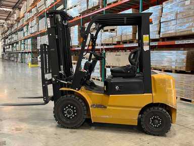 Used 2023 BIG JOE LPE-50_80V Forklift – Lithium Electric Pneumatic, 5000 lb Capacity, 90” Mast, 1294 Hours – $24500.00 – Anaheim - Thumbnail 1