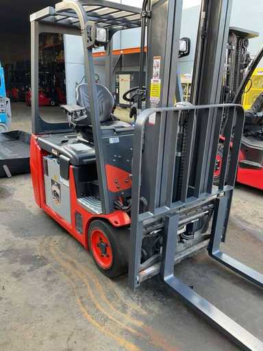 Used 2022 LINDE E18_346-20 Forklift – Electric Sit Down 3 Wheel, 3500 lb Capacity, 87” Mast, 4496 Hours – $24500.00 – Anaheim - Thumbnail 4