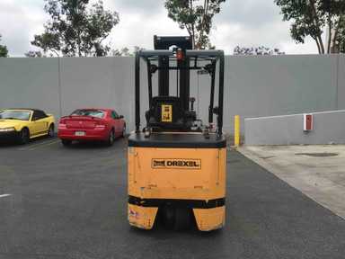 Used 2019 DREXEL SLT30AC Forklift – VNA, 3000 lb Capacity, 107” Mast, 8706 Hours – $59500.00 – Anaheim - Thumbnail 3