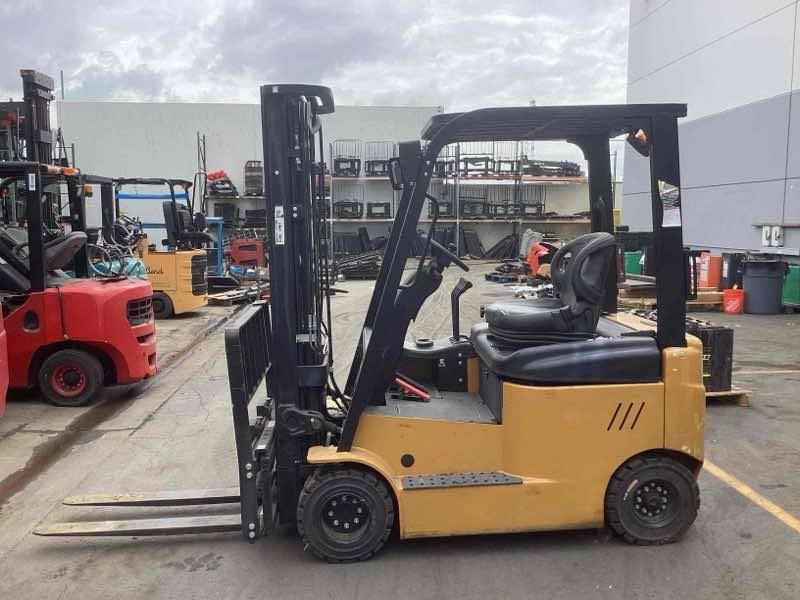 BIG JOE LXE-44 Electric Sit Down 4 Wheel forklift, 4400 capacity, 197 lift height. Serial 2301600802, Year 2021-E.