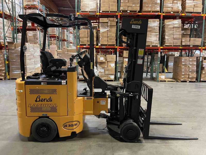 BENDI B30AC VNA forklift, 3000 capacity, 258 lift height. Serial 2206B-13756, Year 2022.
