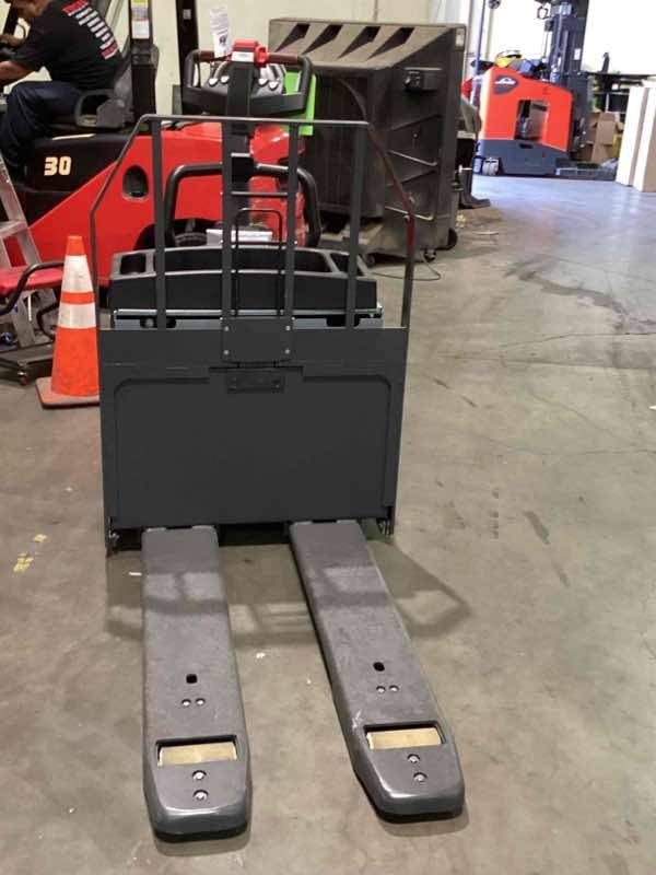 LINDE EWR30_1101-02-27X48 Rider Jack forklift, 6000 capacity, 7.75 lift height. Serial A11101L00182, Year 2022.