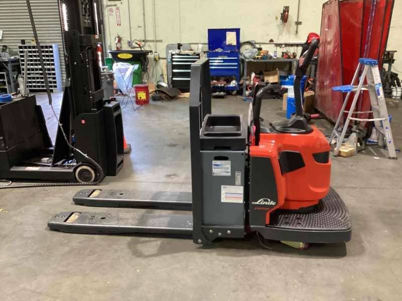 LINDE EWR30_1101-02-27X48 Rider Jack forklift, 6000 capacity, 7.75 lift height. Serial A11101L00322, Year 2022.