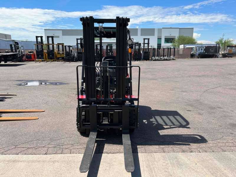 BIG JOE LPE-50_80V Lithium Electric Pneumatic forklift, 5000 capacity, 189 lift height. Serial 2311700300, Year 2022.