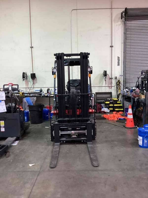 BIG JOE LPE-50_80V Lithium Electric Pneumatic forklift, 5000 capacity, 189 lift height. Serial 2311800577, Year 2022.
