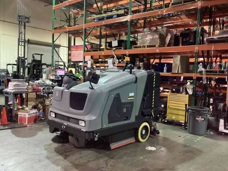 KARCHER B300R Scrub-Utility forklift, 500 capacity, 0 lift height. Serial 210040, Year 2022.