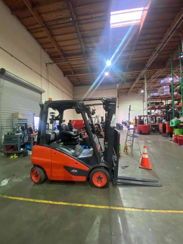 LINDE H16CT_391 LPG Cushion forklift, 3000 capacity, 188 lift height. Serial PKY391L02083, Year 2022.