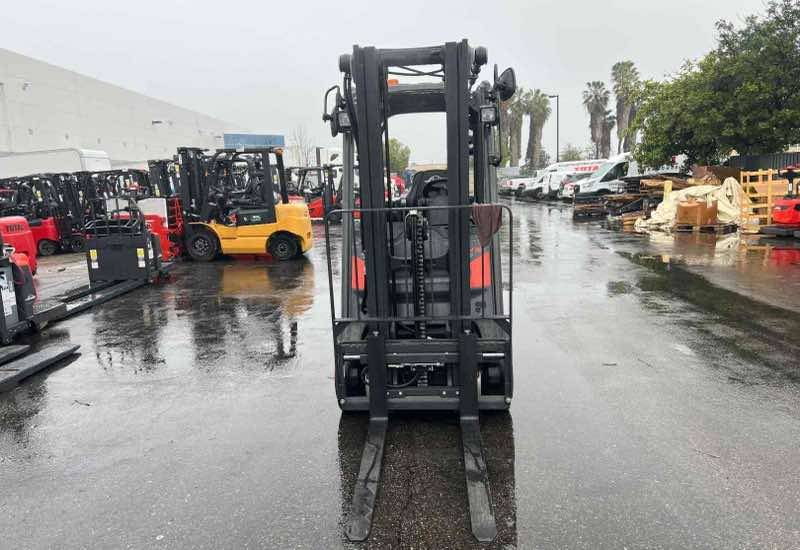 LINDE H18CT_391 LPG Cushion forklift, 3500 capacity, 188 lift height. Serial PKY391L01712, Year 2022.