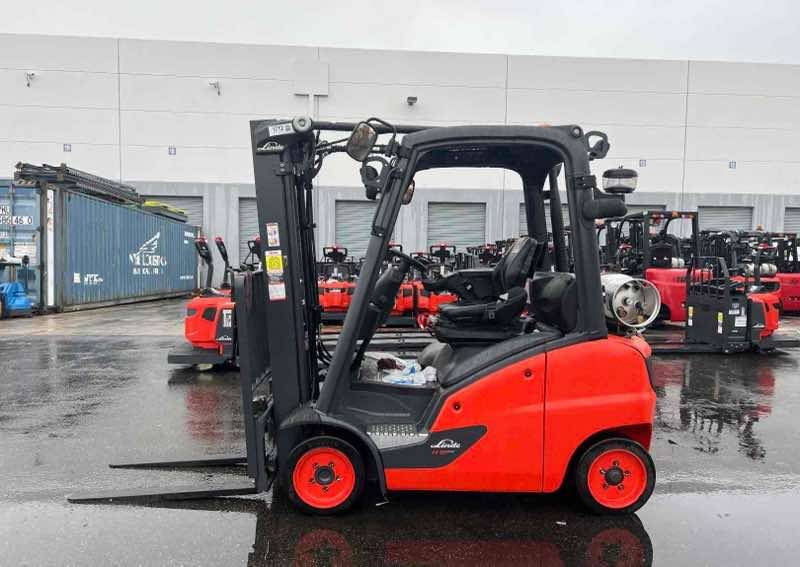 LINDE H18CT_391 LPG Cushion forklift, 3500 capacity, 188 lift height. Serial PKY391L01712, Year 2022.