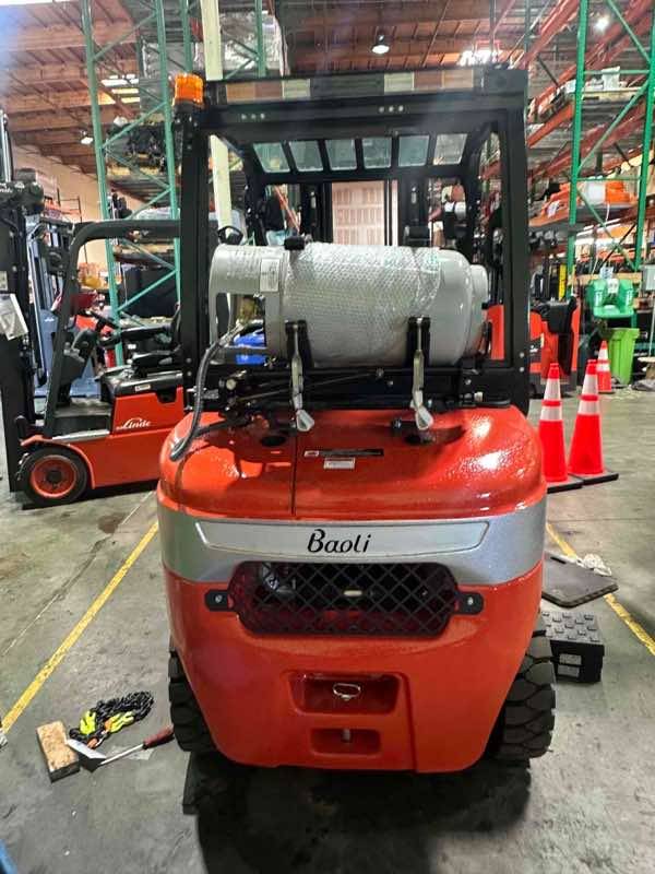 BAOLI KBG25_6010 LPG Pneumatic forklift, 5000 capacity, 189 lift height. Serial B16010M00205, Year 2023.