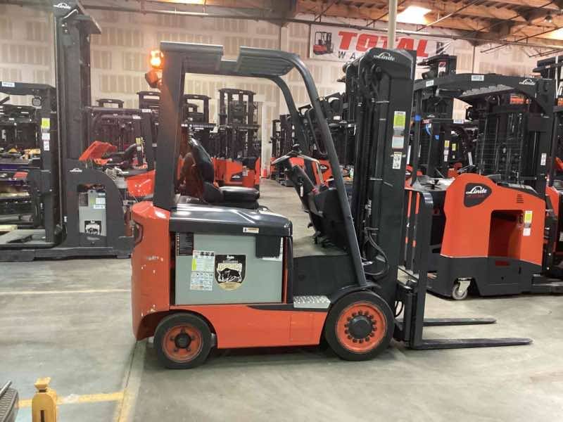 LINDE E25C_1347 Electric Sit Down 4 Wheel forklift, 5000 capacity, 204 lift height. Serial A11347L00092, Year 2022.