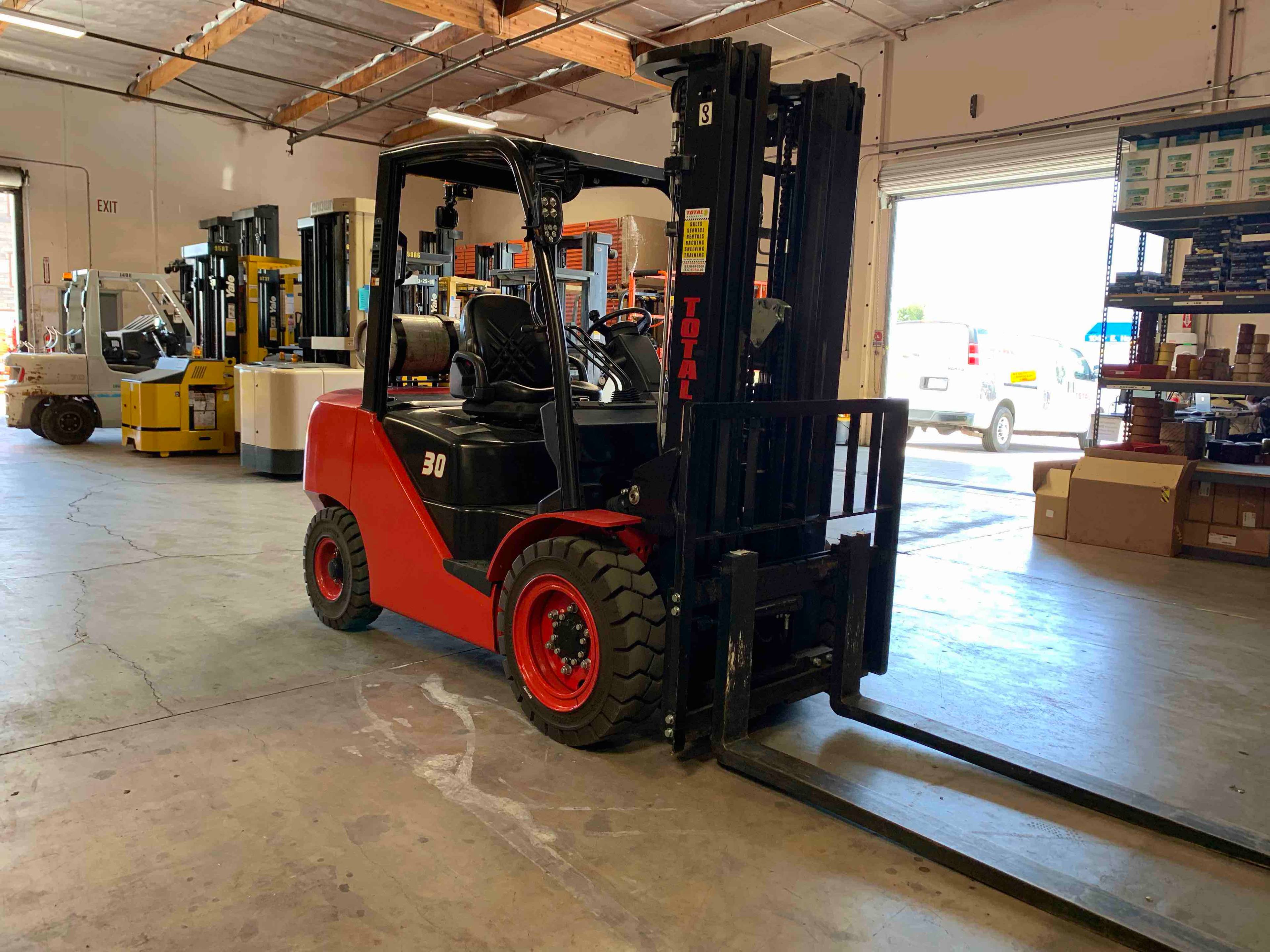 HANGCHA PFH60-LP LPG Pneumatic forklift, 6000 capacity, 185 lift height. Serial A5AH06573, Year 2020.