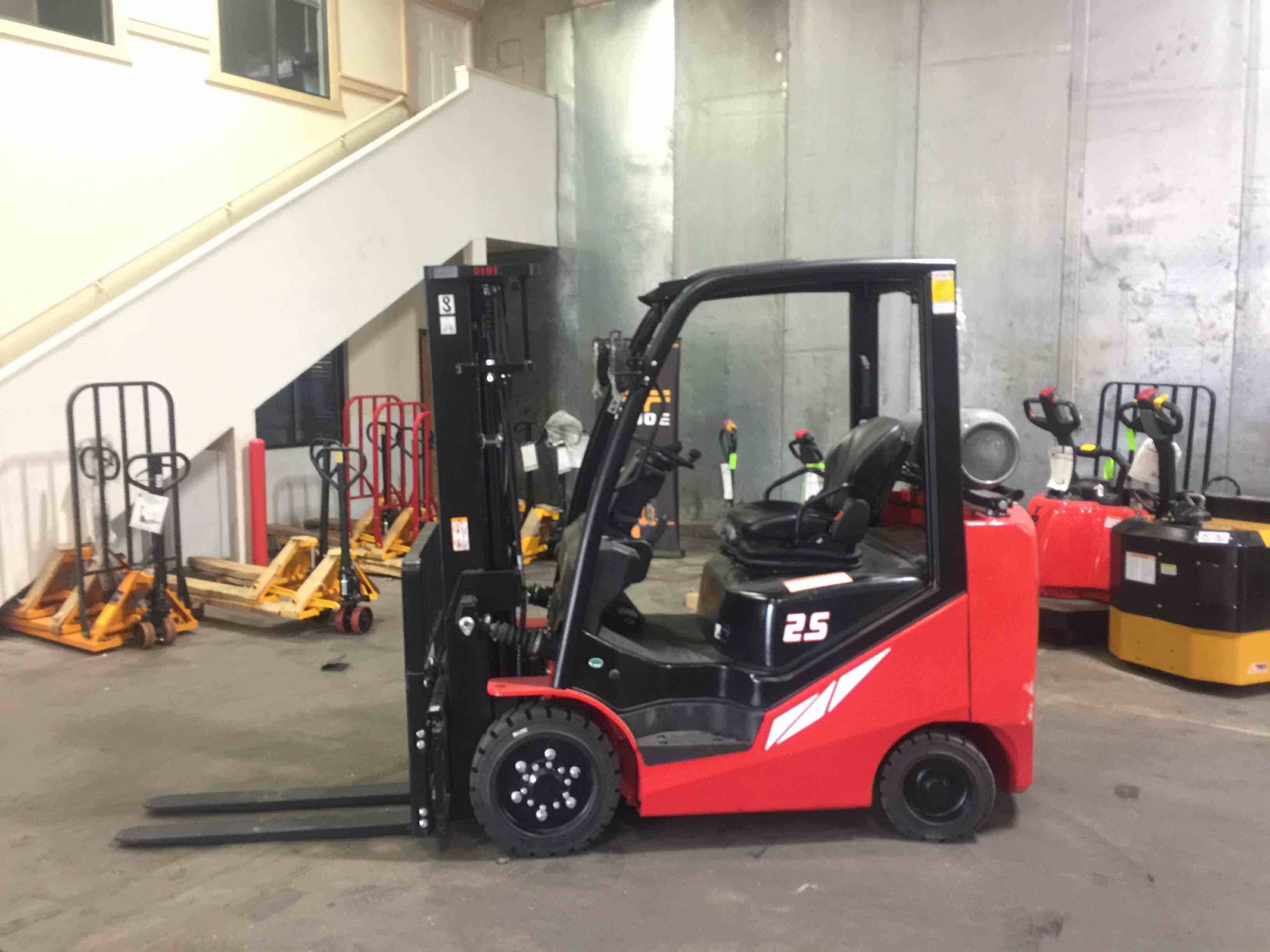 HANGCHA CFH50-LP LPG Cushion forklift, 5000 capacity, 185 lift height. Serial N7AI00101, Year 2020.