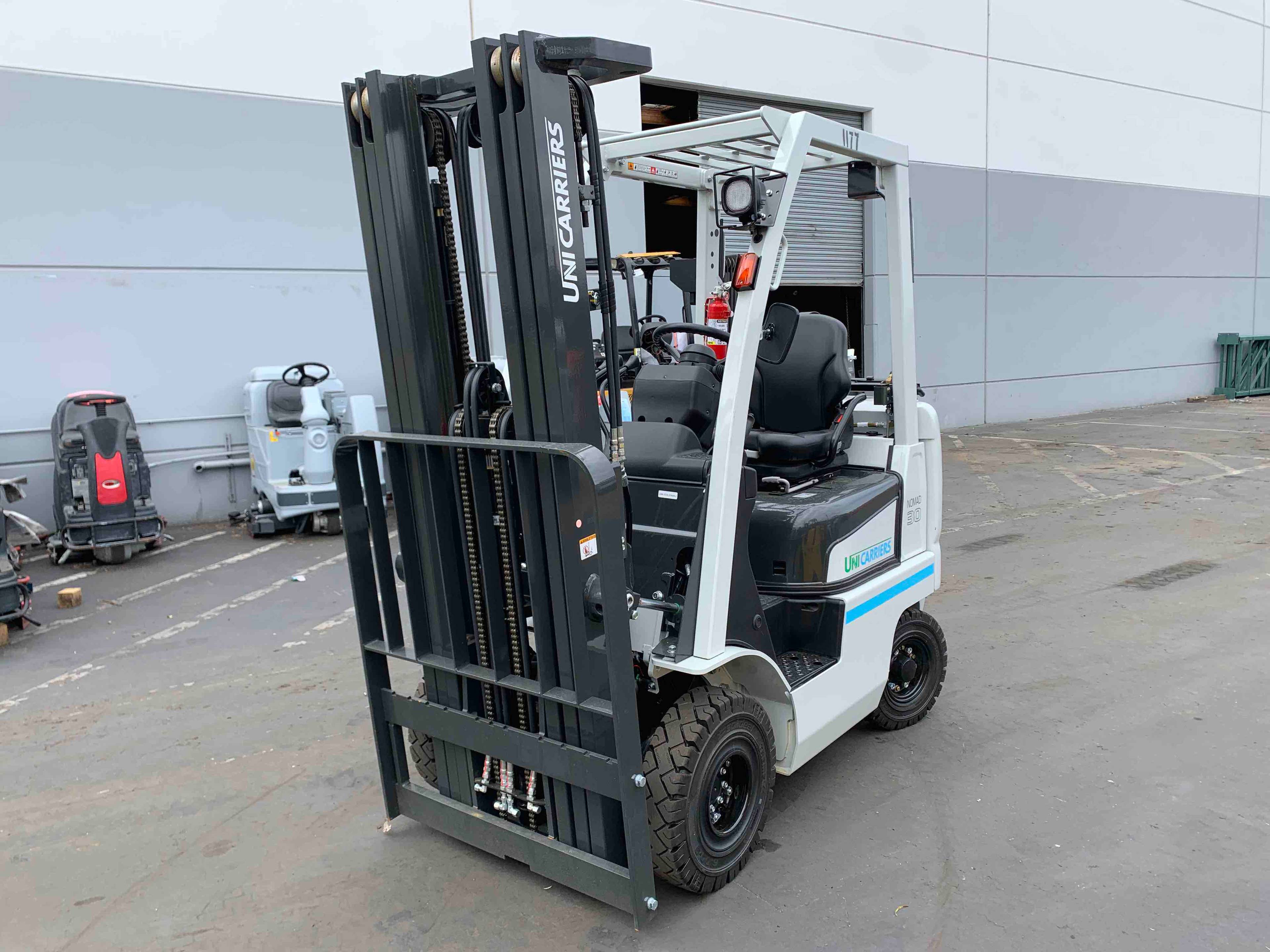 NISSAN AF30LP LPG Pneumatic forklift, 3000 capacity, 187 lift height. Serial AP1F1-9T21177, Year 2020.