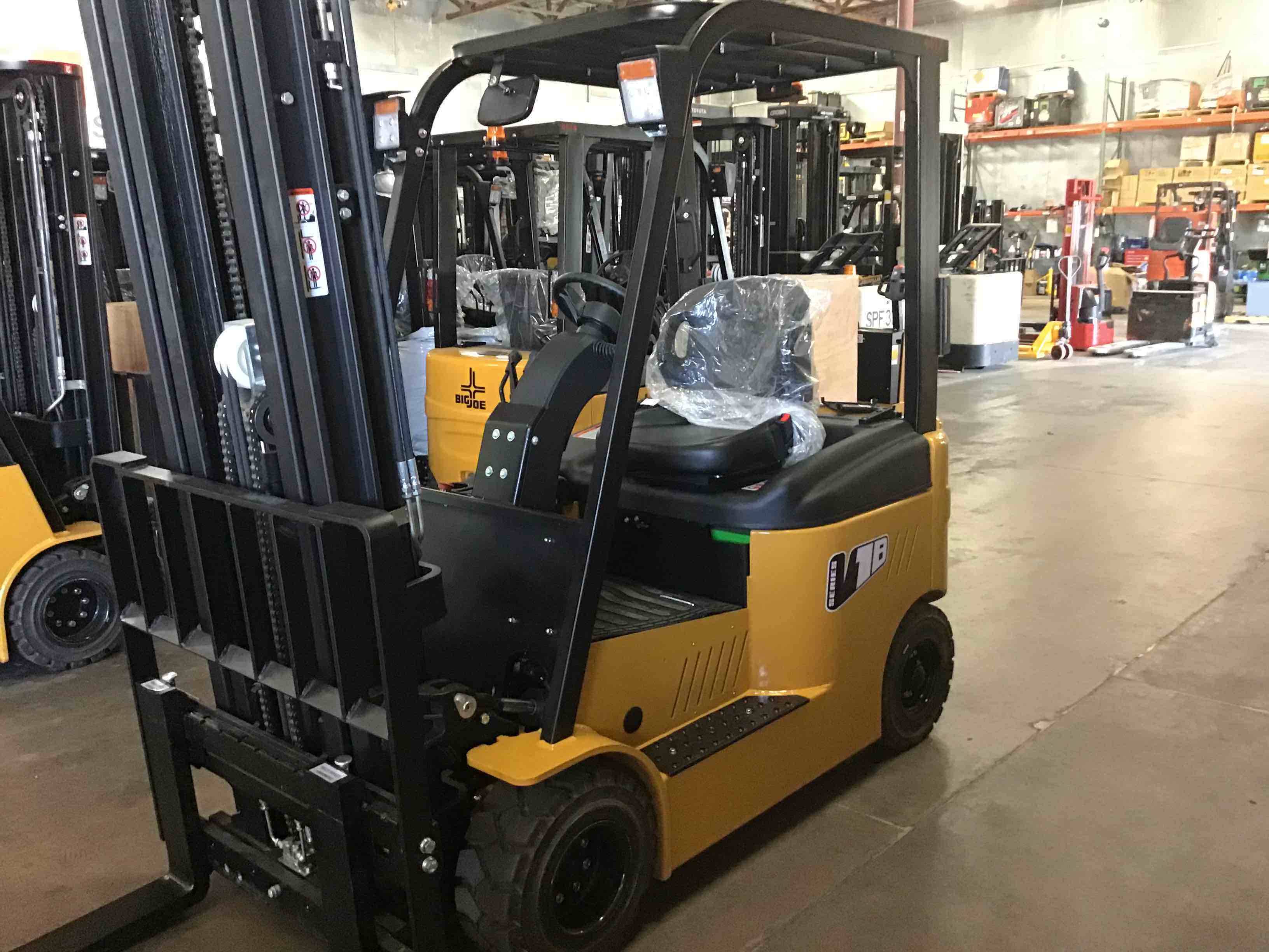 BIG JOE LXE-44 Electric Sit Down 4 Wheel forklift, 3500 capacity, 197 lift height. Serial 2281900077, Year 2019.