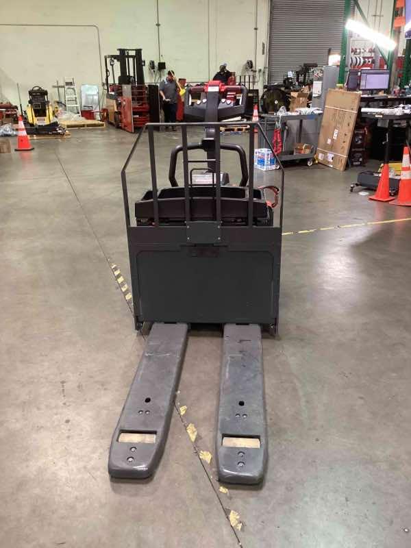 Used 2022 LINDE EWR30_1101-02-27X48-PS Forklift – Rider Jack, 6000 lb Capacity, 3” Mast, 493.3 Hours – $12500.00 – Anaheim  – View 3