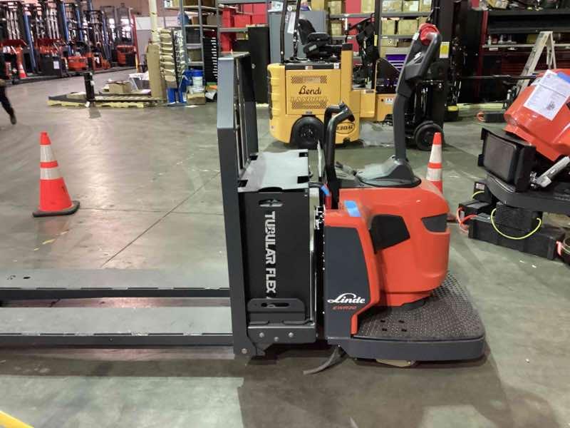 LINDE EWR30_1101-02-27X96 Double Rider Jack forklift, 6000 capacity, 7.75 lift height. Serial A11101L00037, Year 2022.