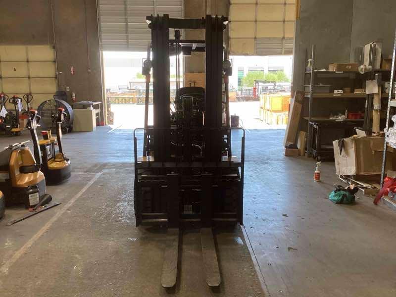 Used 2023 BIG JOE LPE-60_80V Forklift – Lithium Electric Pneumatic, 6000 lb Capacity, 91” Mast, 287.7 Hours – $44500.00 – Phoenix  – View 3
