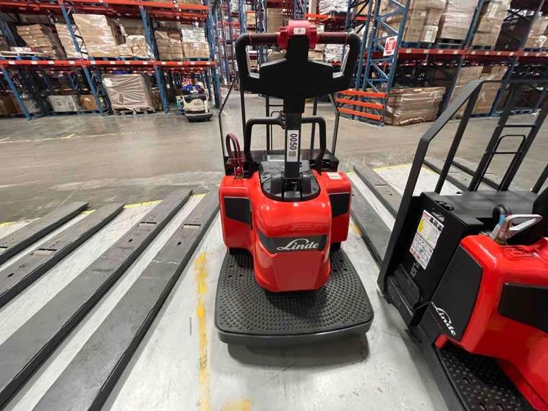 LINDE EWR30_1101-02-27X96-PS Double Rider Jack forklift, 6000 capacity, 7.75 lift height. Serial A11101L00050, Year 2022.