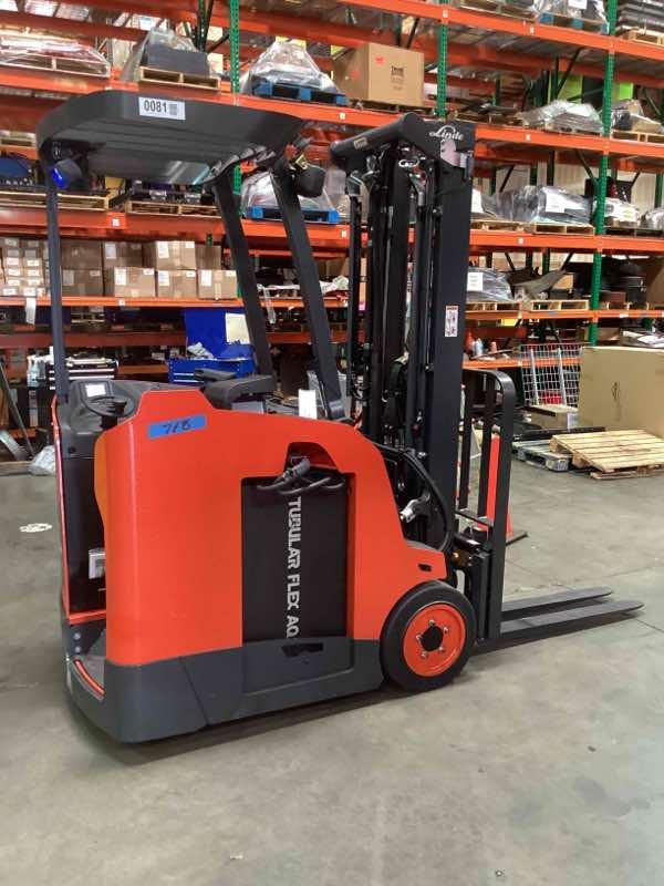 LINDE E18S_1346-20 Electric Stand Up Counterbalance forklift, 3500 capacity, 207 lift height. Serial A11346L00081, Year 2022.
