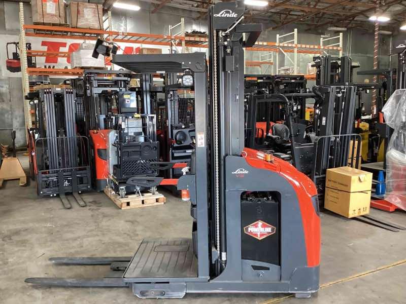 LINDE V15P_5215 Electric Order Picker forklift, 3000 capacity, 240 lift height. Serial C25215Y00518, Year 2021.