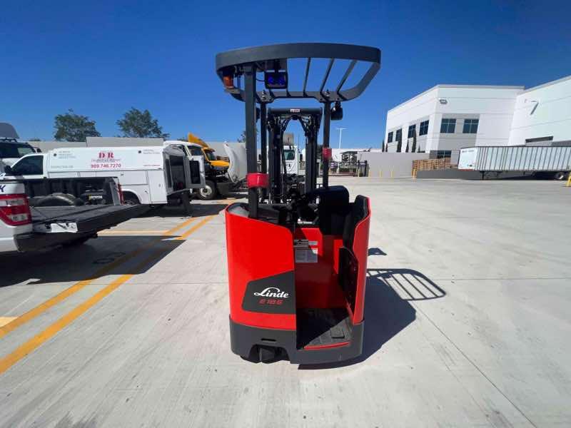 Linde E18S_1346-20 Electric Stand Up Counterbalance, photo 3 of 4