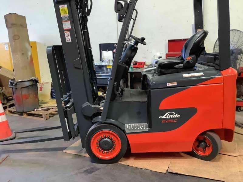 Used 2022 LINDE E25C_1347 Forklift – Electric Sit Down 4 Wheel, 5000 lb Capacity, 88” Mast, 3377.5 Hours – $22500.00 – Anaheim  – View 4