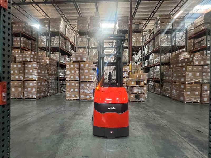 Used 2022 LINDE V15P_5215-WG Forklift – Electric Order Picker, 3000 lb Capacity, 128” Mast, 6150 Hours – $43900.00 – Anaheim  – View 1