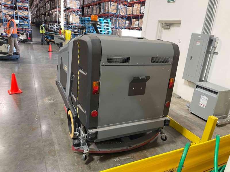 Used 2022 KARCHER B300R Forklift – Scrub-Utility,  lb Capacity, 70” Mast, 665.5 Hours – $49500.00 – Anaheim  – View 3