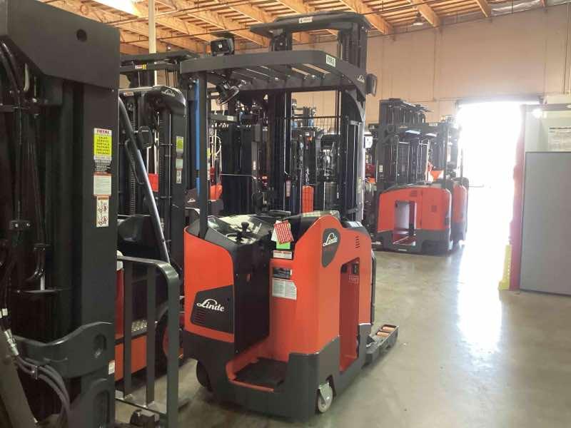 Used 2022 LINDE R17SX_5195 Forklift – Stand Up Reach, 3500 lb Capacity, 113” Mast, 1447 Hours – $39500.00 – Phoenix  – View 1