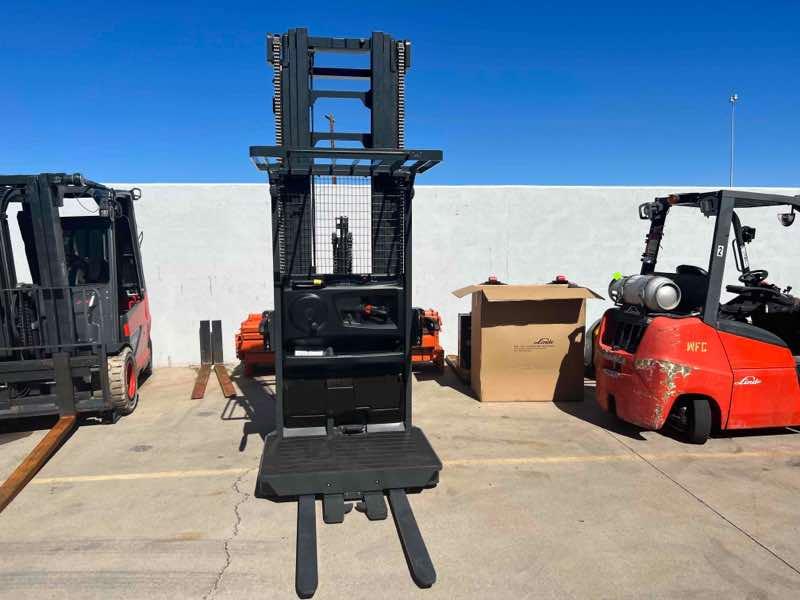 Linde V15P_5215 Electric Order Picker, photo 4 of 4