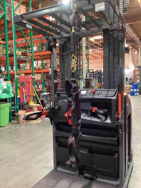 Used 2022 LINDE V15P_1355 Forklift – Electric Order Picker, 3000 lb Capacity, 107” Mast, 842 Hours – $29500.00 – Salt Lake City  – View 4