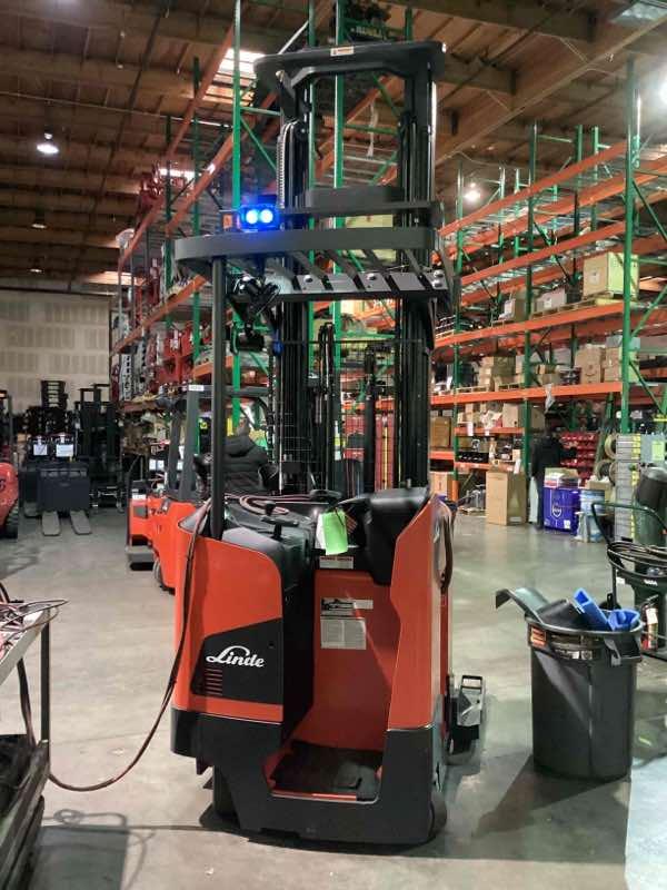 Linde R17SX_5195 Stand Up Reach, photo 3 of 4