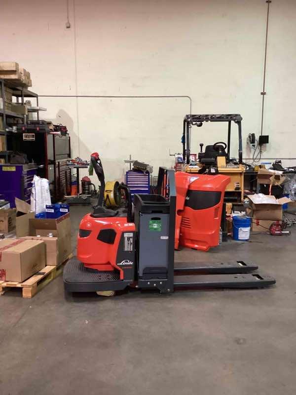 Used 2022 LINDE EWR30_1101-02-27X48-PS Forklift – Rider Jack, 6000 lb Capacity, 3” Mast, 948.6 Hours – $12500.00 – Anaheim  – View 1