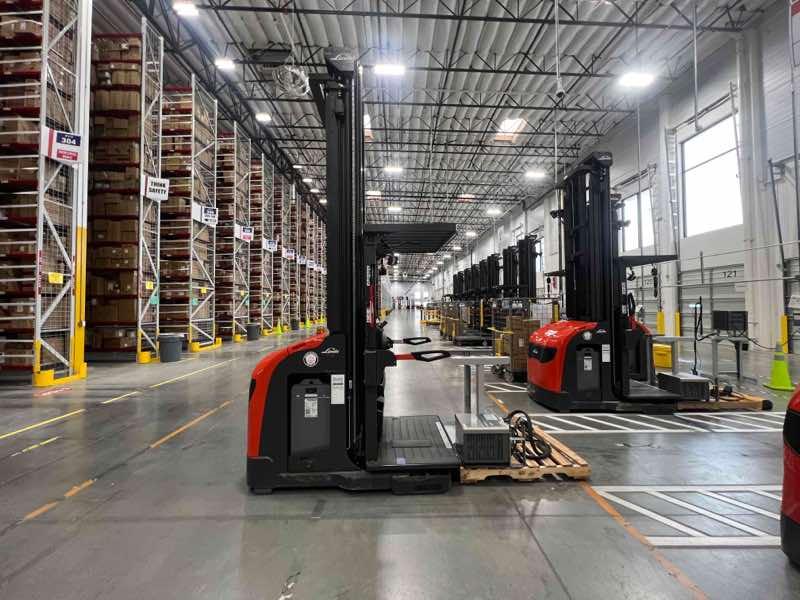 Used 2021 LINDE V15P_1355-WG Forklift – Electric Order Picker, 3000 lb Capacity, 156” Mast, 2006 Hours – $37500.00 – Anaheim  – View 4