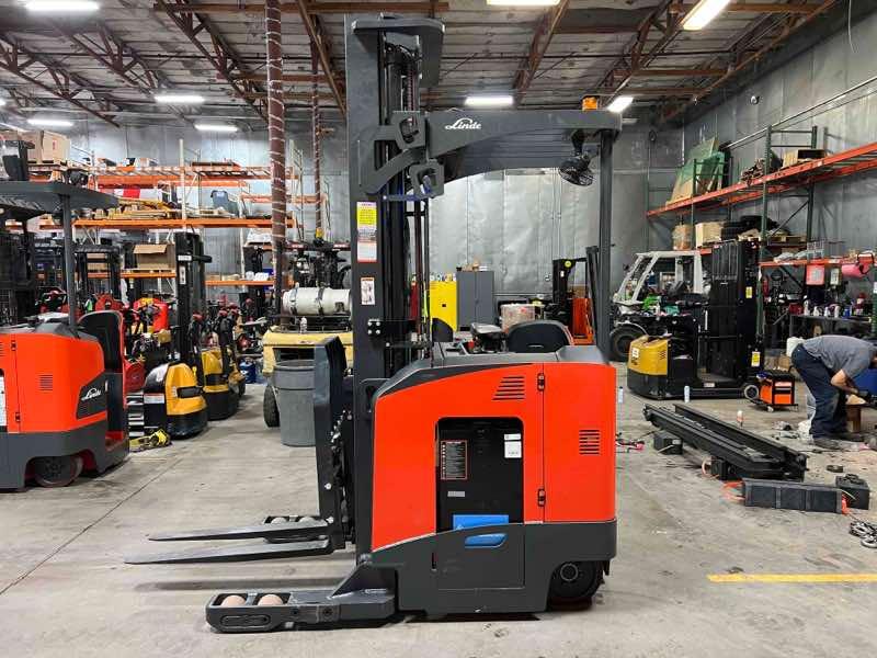 Used 2022 LINDE R17SX_5195 Forklift – Stand Up Reach, 3500 lb Capacity, 113” Mast, 678 Hours – $46500.00 – Phoenix  – View 4