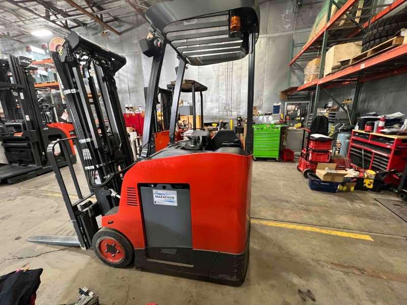 LINDE E18S_1346-20 Electric Stand Up Counterbalance forklift, 3500 capacity, 196 lift height. Serial A11346L00137, Year 2022.