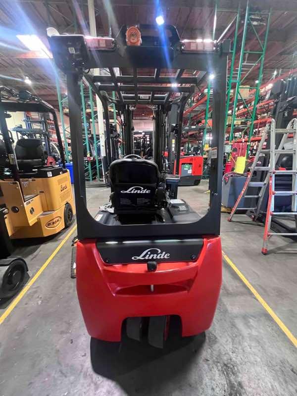 Linde E18_346-20 Electric Sit Down 3 Wheel, photo 2 of 5