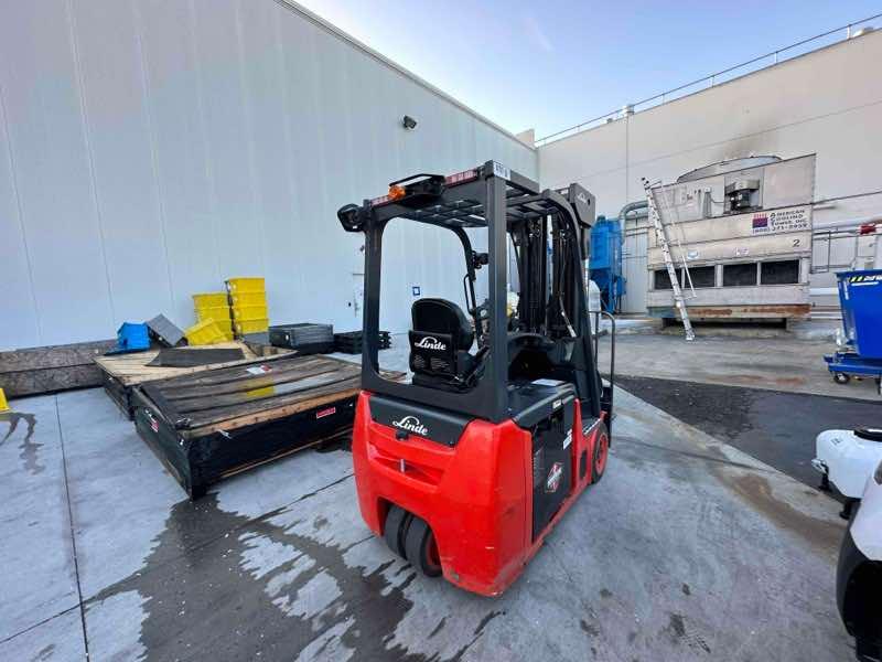 Used 2022 LINDE E20_346-20 Forklift – Electric Sit Down 3 Wheel, 4000 lb Capacity, 89” Mast, 490 Hours – $44500.00 – Anaheim  – View 4