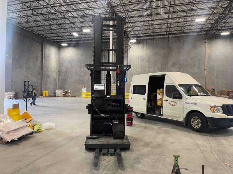 Used 2021 LINDE V15P_1355-WG Forklift – Electric Order Picker, 3000 lb Capacity, 155” Mast, 2317 Hours – $54500.00 – Anaheim  – View 1