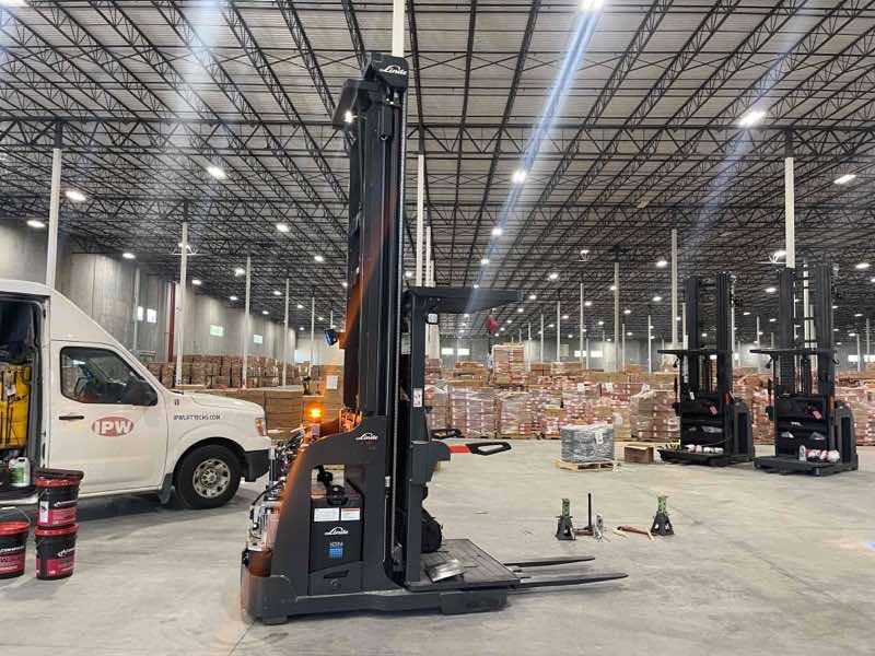 Used 2021 LINDE V15P_1355-WG Forklift – Electric Order Picker, 3000 lb Capacity, 155” Mast, 2317 Hours – $54500.00 – Anaheim  – View 2