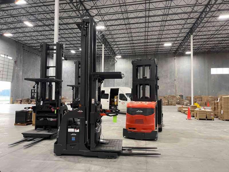 Used 2023 LINDE V15P_5215-WG Forklift – Electric Order Picker, 3000 lb Capacity, 155” Mast, 2893 Hours – $59500.00 – Anaheim  – View 4