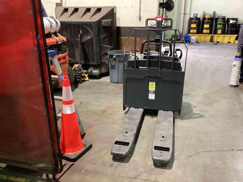 Used 2023 LINDE EWR30_1101-02-27X48 Forklift – Rider Jack, 6000 lb Capacity, 3” Mast, 931 Hours – $23225.00 – Anaheim  – View 3