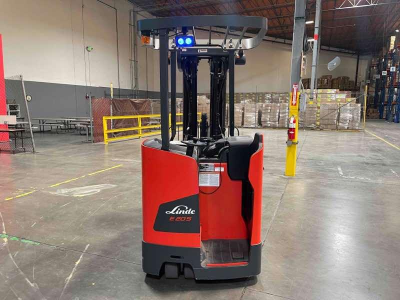 Used 2022 LINDE E20S_1346-20 Forklift – Electric Stand Up Counterbalance, 4000 lb Capacity, 89” Mast, 1146.9 Hours – $39500.00 – Riverside, CA  – View 4