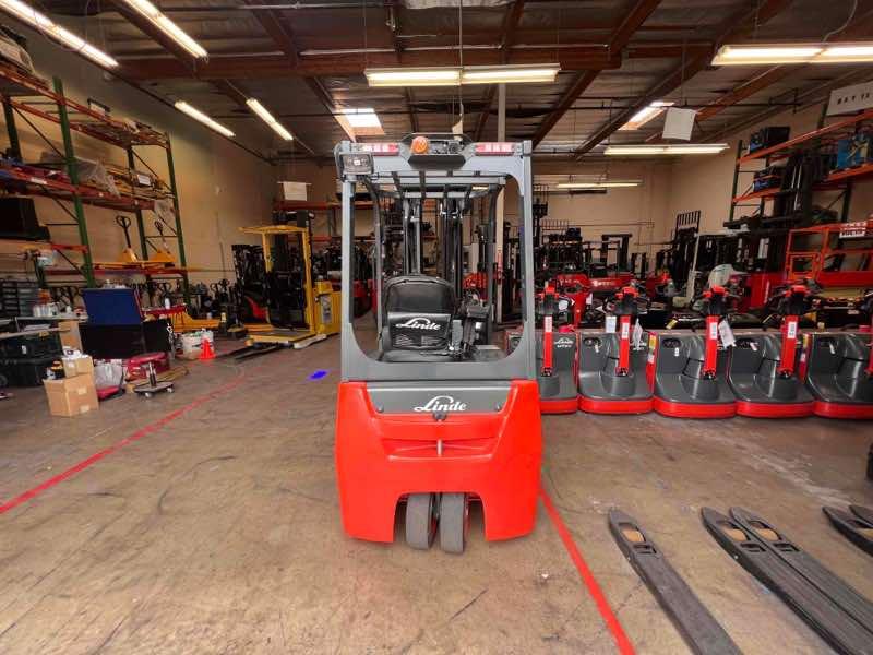 Linde E20_346-20 Electric Sit Down 3 Wheel, photo 4 of 4