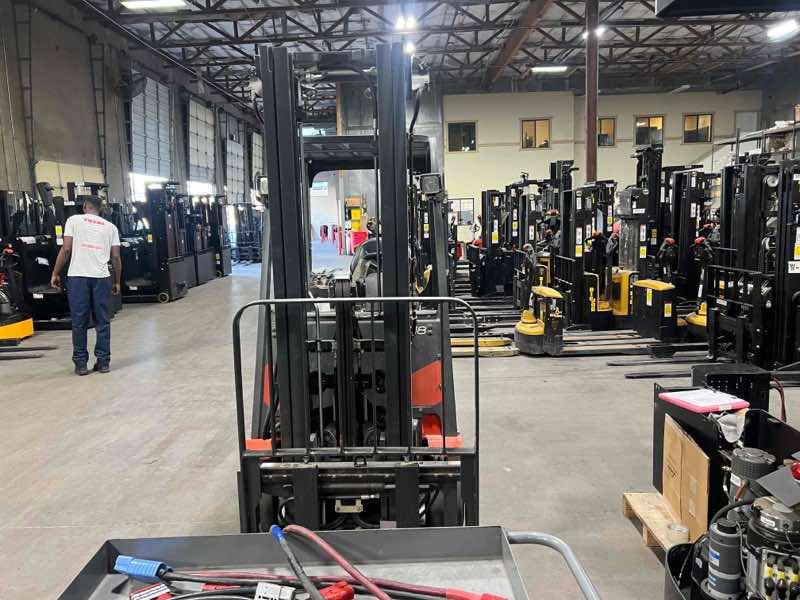 Linde E18_346-20 Electric Sit Down 3 Wheel, photo 4 of 4