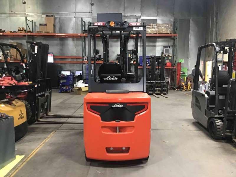 LINDE E32CL_1347 Electric Sit Down 4 Wheel forklift, 6500 capacity, 204 lift height. Serial A11347L00364, Year 2022.