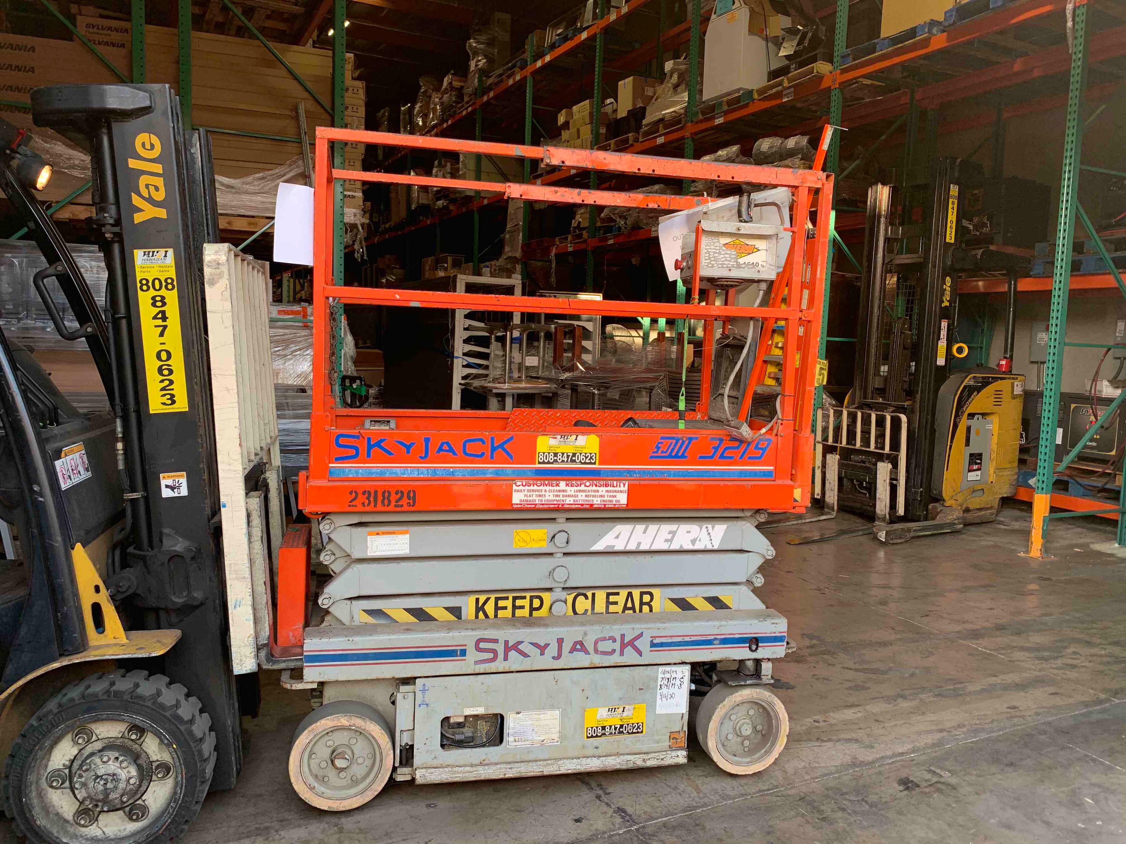Used 2000 SKYJACK SJ-III-3219 Forklift – Scissor Lift, 500 lb Capacity, 84” Mast, 6048 Hours – $6800.00 – Hawaii, Waipahu  – View 1