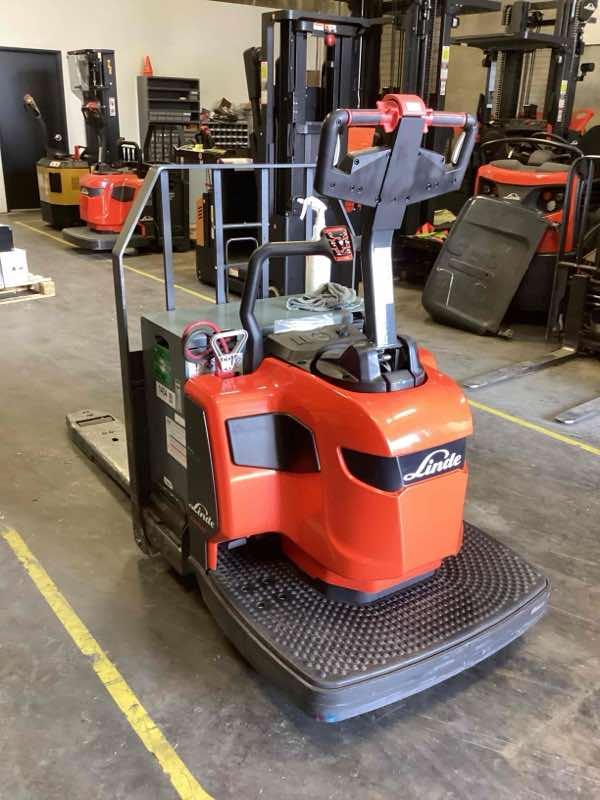 Used 2022 LINDE EWR30_1101-02-27X48-PS Forklift – Rider Jack, 6000 lb Capacity, 3” Mast, 824.9 Hours – $13500.00 – Anaheim  – View 1